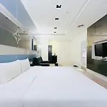 Walker Hotel - Sanchong